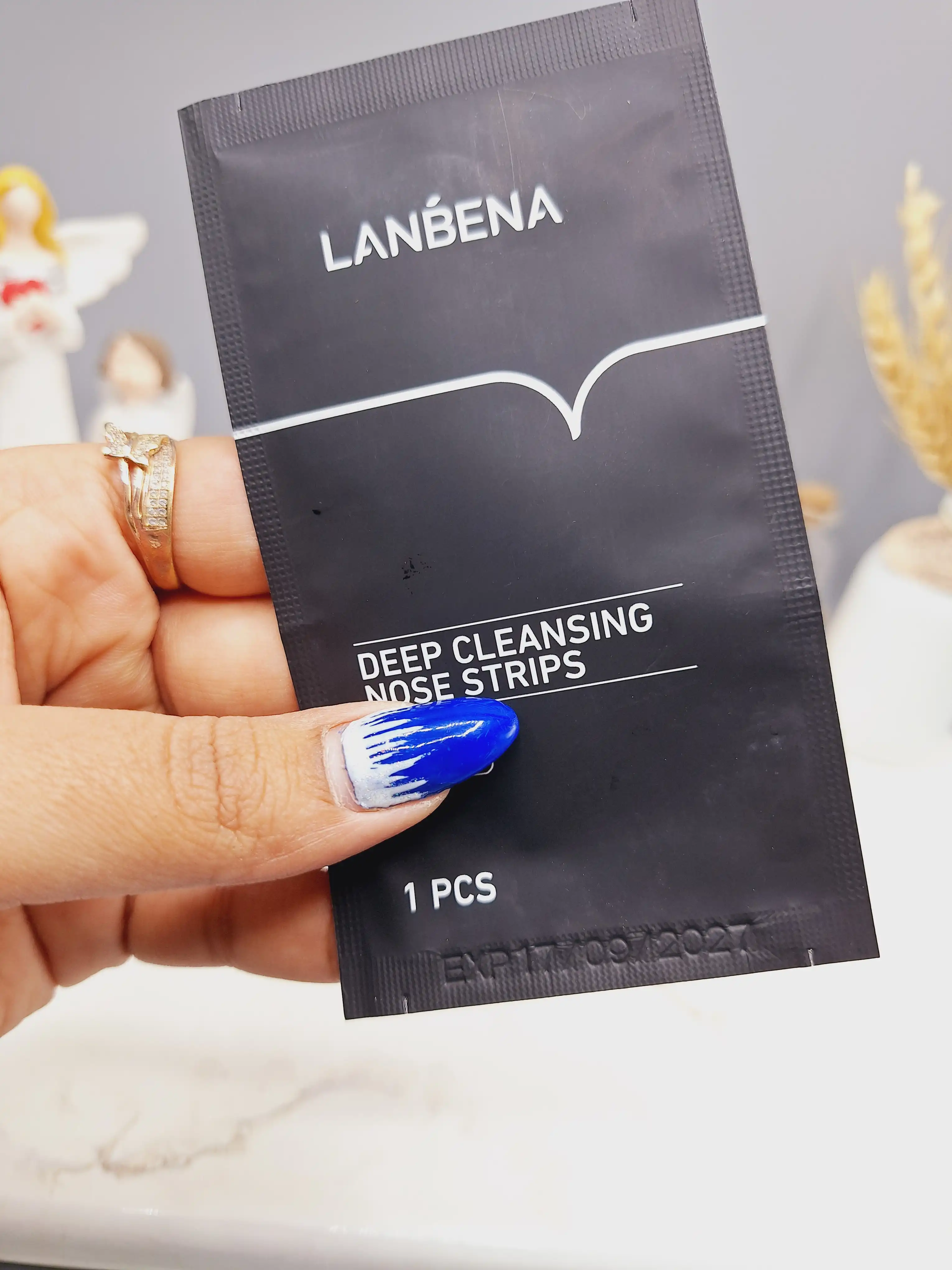بلک ماسک تکی (رنگ مشکی) ضد جوش سرسیاه لانبنا LANBENA اصلی کد 6269