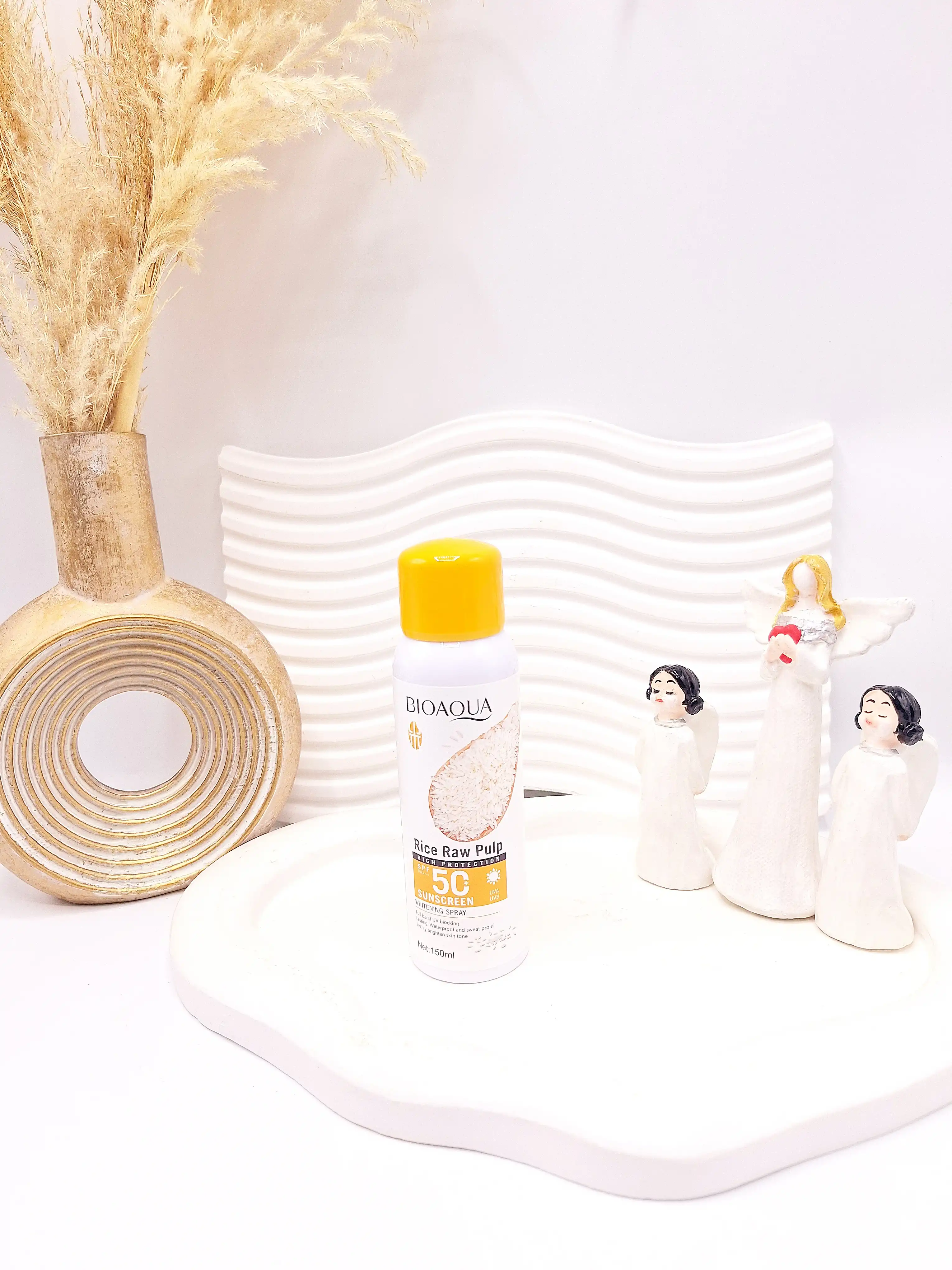 اسپری ضد آفتاب برنج  spf50 برند بیوآکوا کد 9019