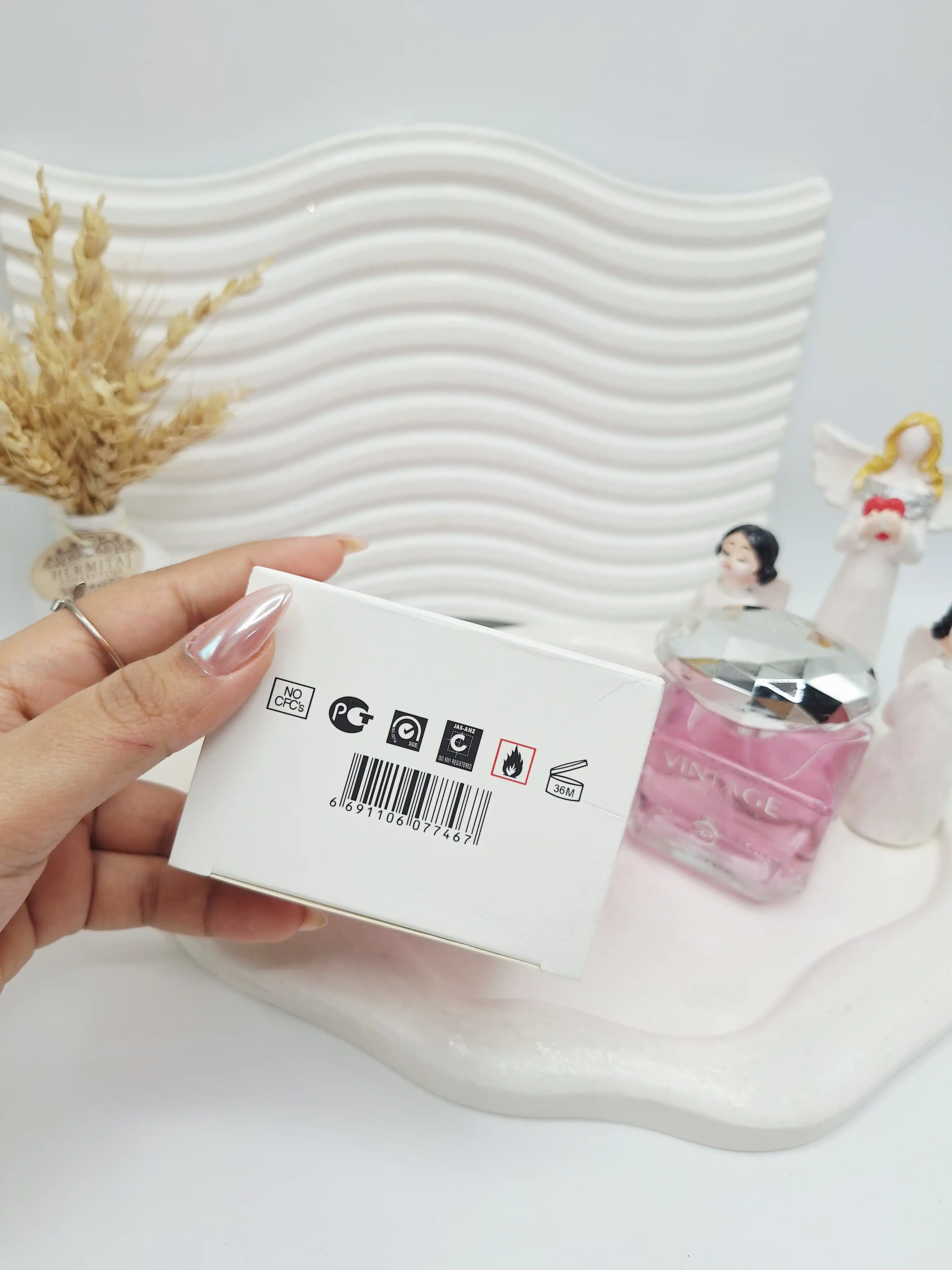 ادکلن VITAGE حجم ۱۰۰ میل ساخت امارات کیفیت عالی کد 7467